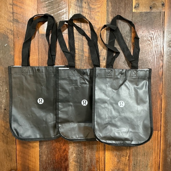 Lululemon Holiday Special Edition Black Reusable Tote Bag – Logo Everyday Carry - Picture 1 of 6